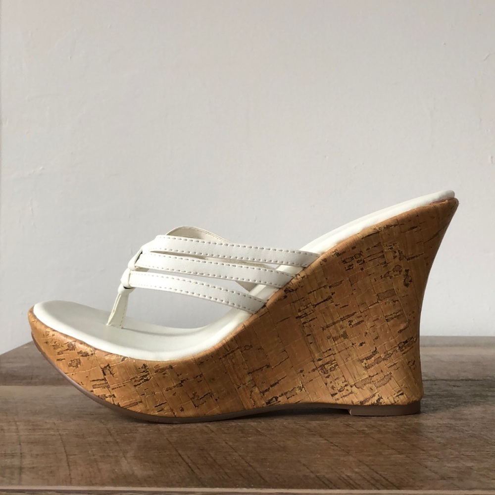 Pineapple white cork platform sandals